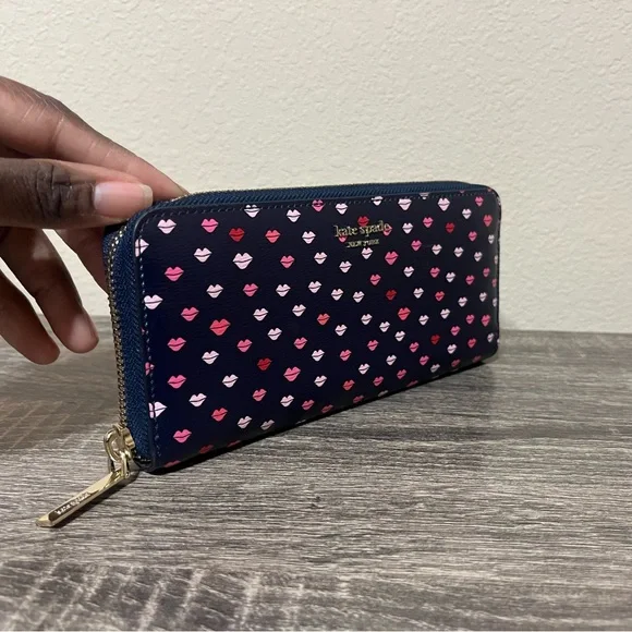 Kate Spade Navy Sylvia Lips Slim Continental Wallet - Picture 7 of 8